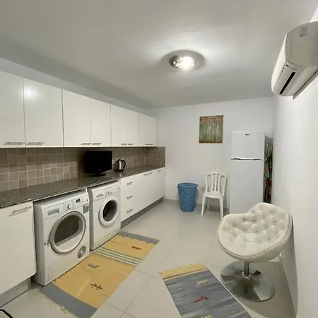 Kapparis Sunrise Villa *