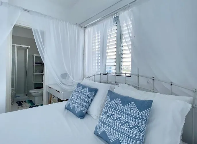 Kapparis Sunrise Paralímni