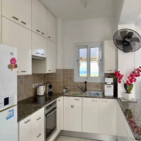 Kapparis Sunrise Villa Paralimni