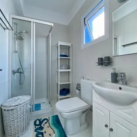 Kapparis Sunrise Villa *